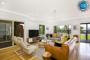 Beach Central I Pet Friendly I 2 Mins Walk to Beach Culburra Beach